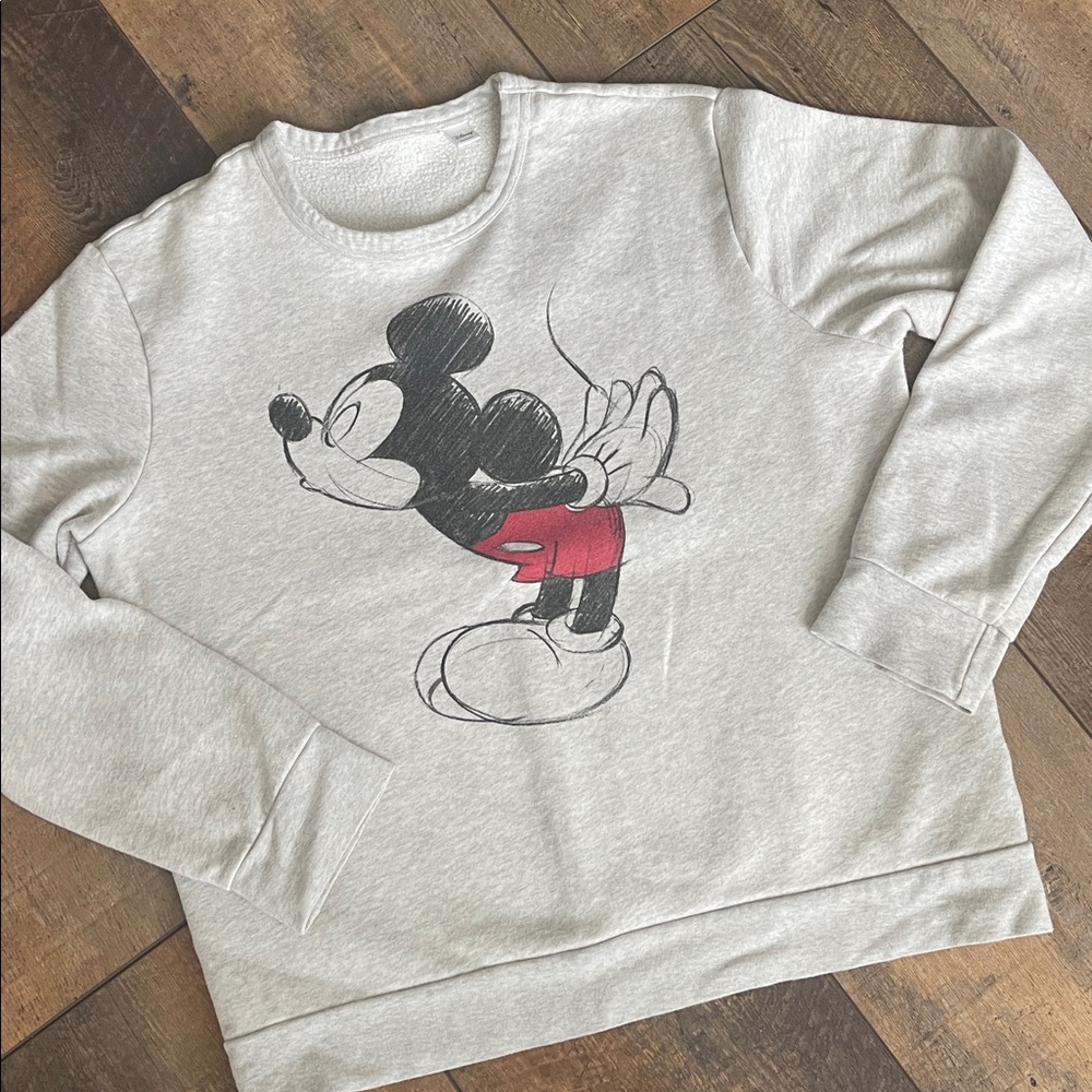 Disney Mickey ‘Kiss Me’ Sweatshirt (L)